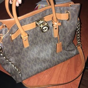 Michael Kors Large Hamilton Shoulder Bag